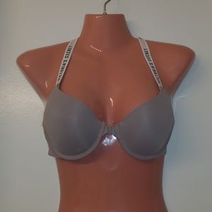 NWOT Victoria Secret tshirt bra